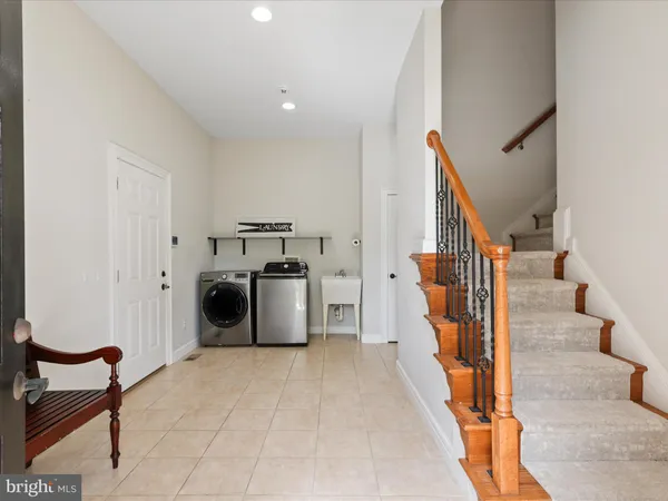 $1,625,000 | 904 Locust Street, Herndon, VA 20170