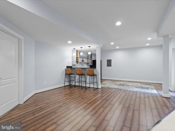 $1,625,000 | 904 Locust Street, Herndon, VA 20170