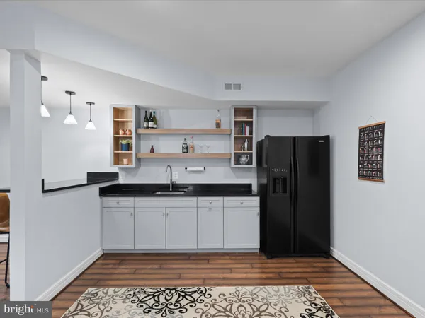 $1,625,000 | 904 Locust Street, Herndon, VA 20170