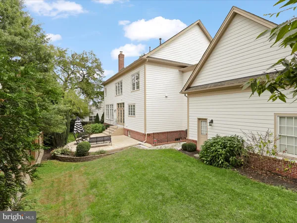 $1,625,000 | 904 Locust Street, Herndon, VA 20170