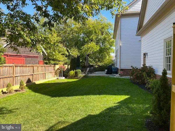 $1,625,000 | 904 Locust Street, Herndon, VA 20170