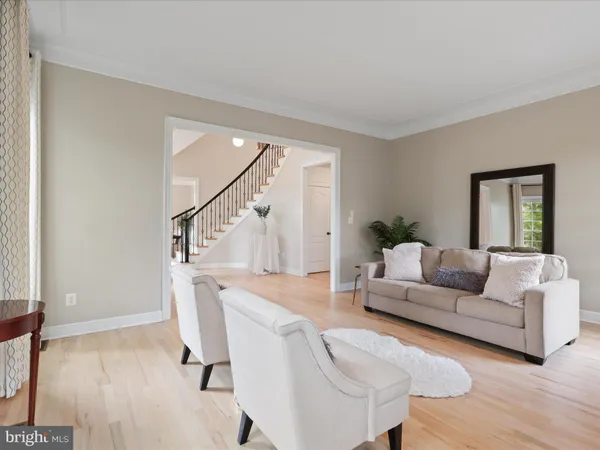 $1,625,000 | 904 Locust Street, Herndon, VA 20170