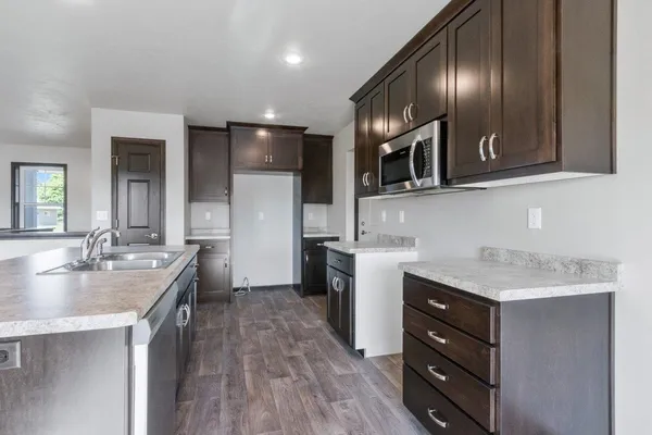 $414,900 | 1712 Betty Jean Lane, Green Bay, WI 54313