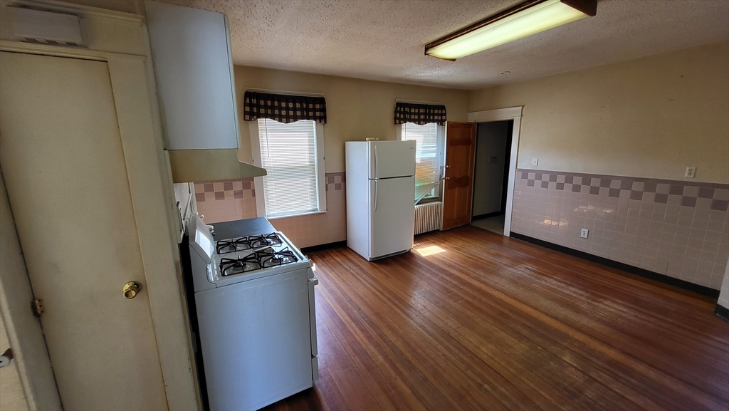 40 Endicott Street, Unit 40 Lowell, MA 01854 - Photo 3 of 16