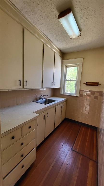40 Endicott Street, Unit 40 Lowell, MA 01854 - Photo 6 of 16