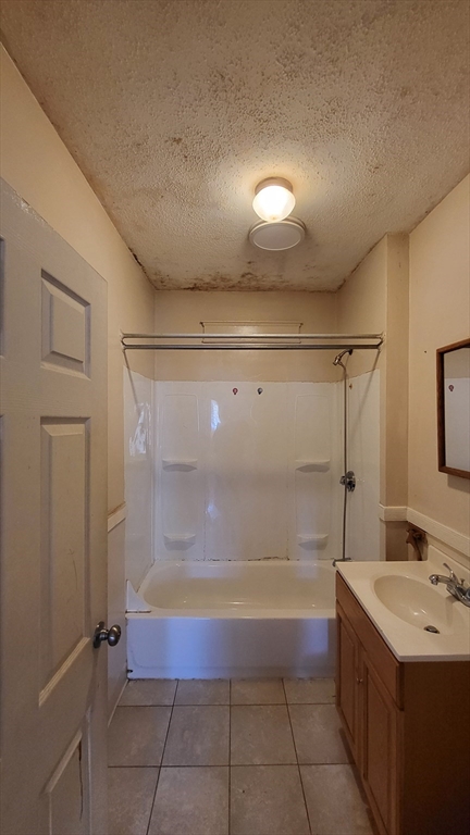 40 Endicott Street, Unit 40 Lowell, MA 01854 - Photo 7 of 16