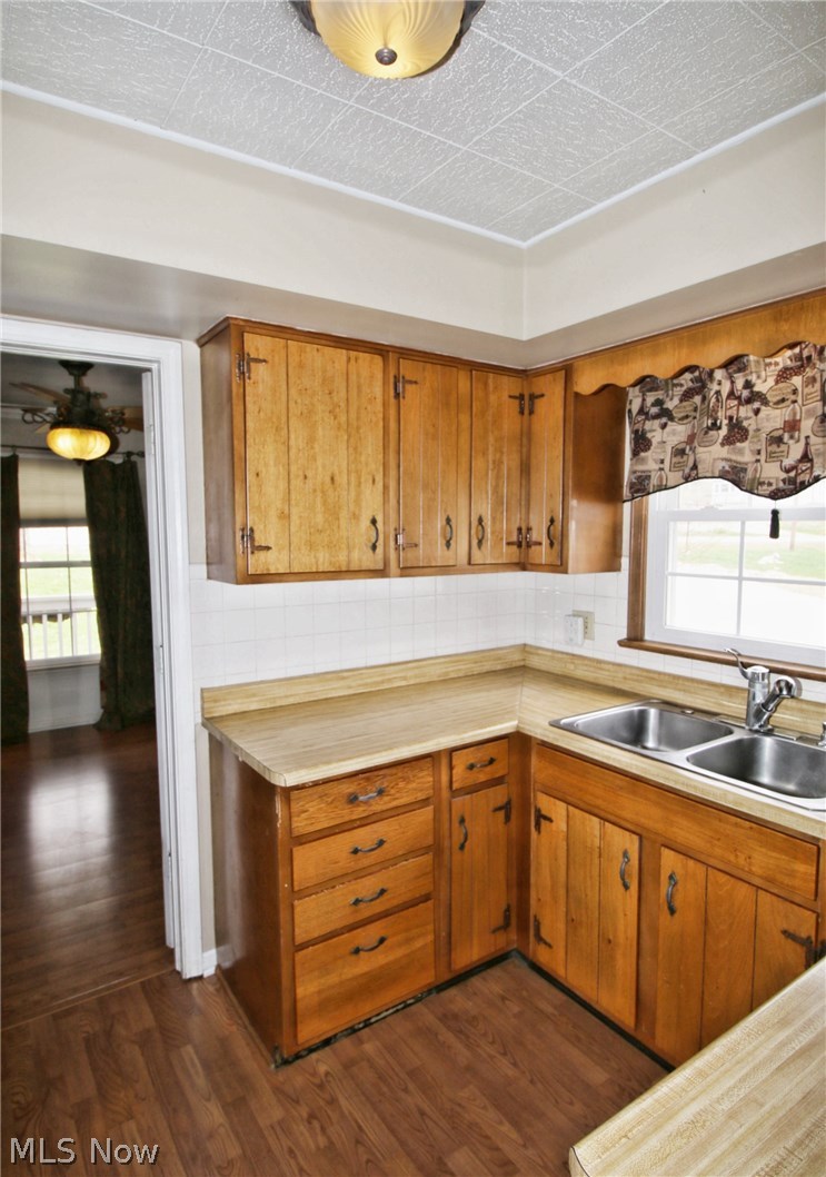 4240 Ridgewood Road Akron, OH 44321 - Photo 12 of 33