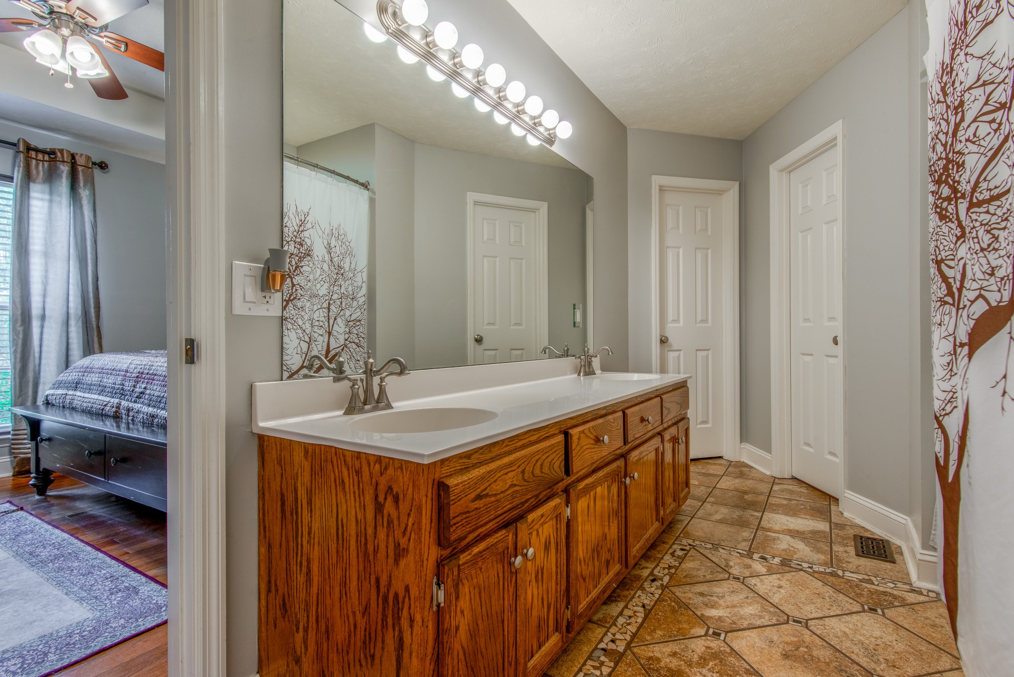 2696 Oak Grove Road Lebanon, TN 37090 - Photo 18 of 34 a bathroom with a sink and a mirror