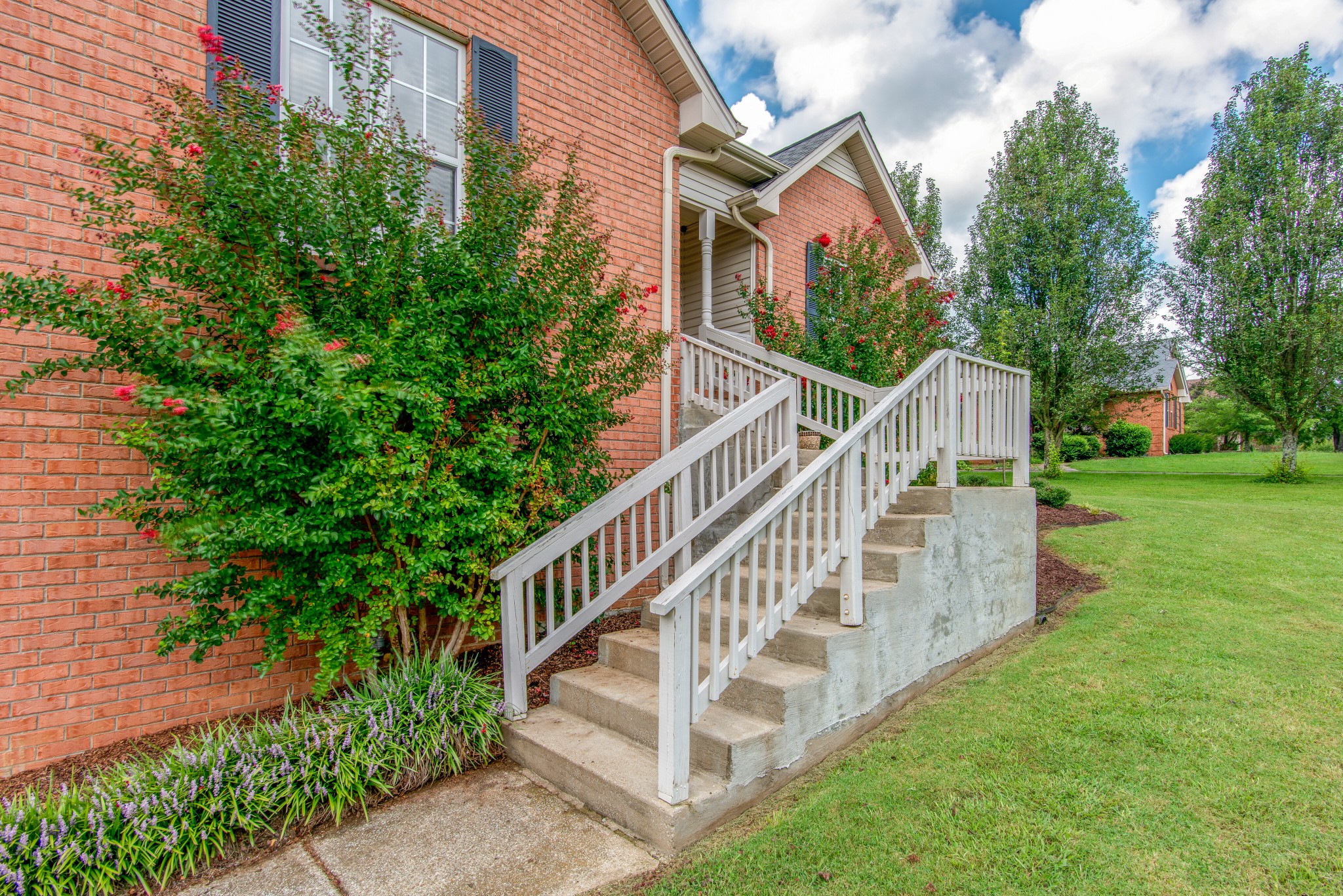 2696 Oak Grove Road Lebanon, TN 37090 - Photo 4 of 34 a view of a house with a yard