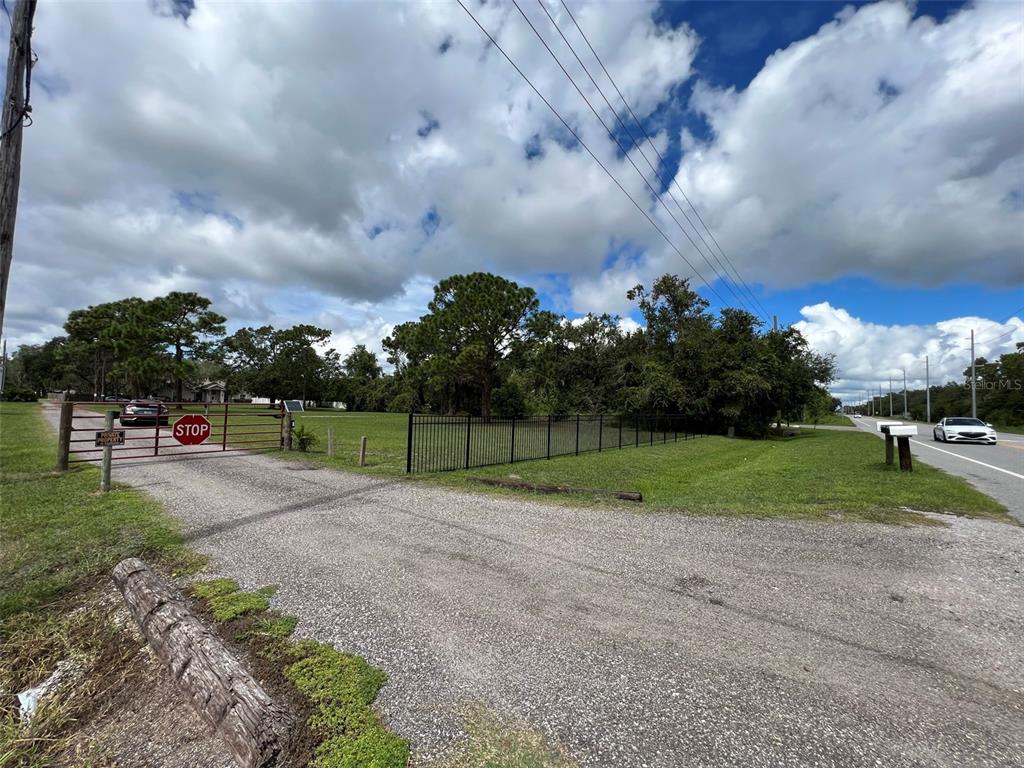 11117 McMullen Road Riverview, FL 33569 - Photo 6 of 26