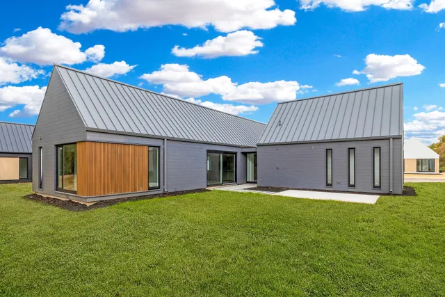 $3,990 | 1189 Harmony Lane, Grafton, WI 53024