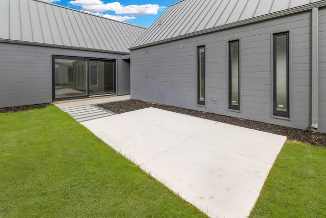 $3,990 | 1189 Harmony Lane, Grafton, WI 53024