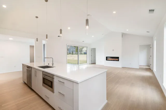 $3,990 | 1189 Harmony Lane, Grafton, WI 53024