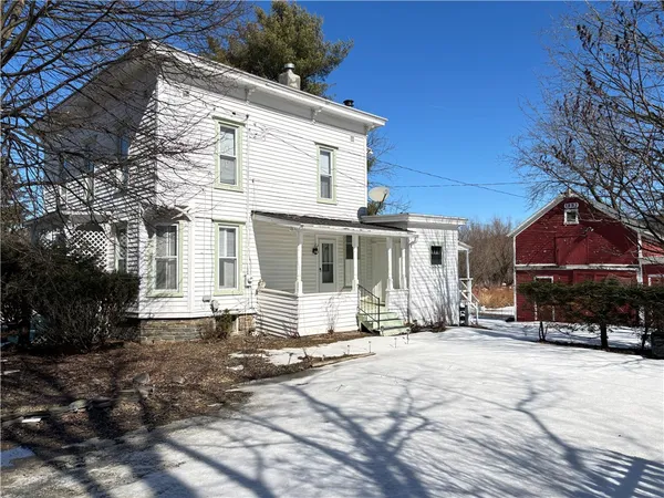 $319,000 | 118 Main Street, Laurens, NY 13796