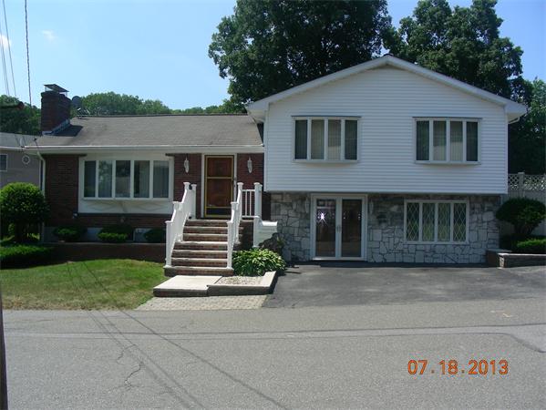 4 Standish Road Stoneham, MA 02180 - Photo 1 of 18 Gallery Image 1