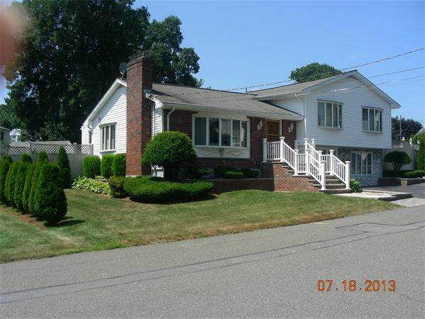 4 Standish Road Stoneham, MA 02180 - Photo 2 of 18 Gallery Image 2