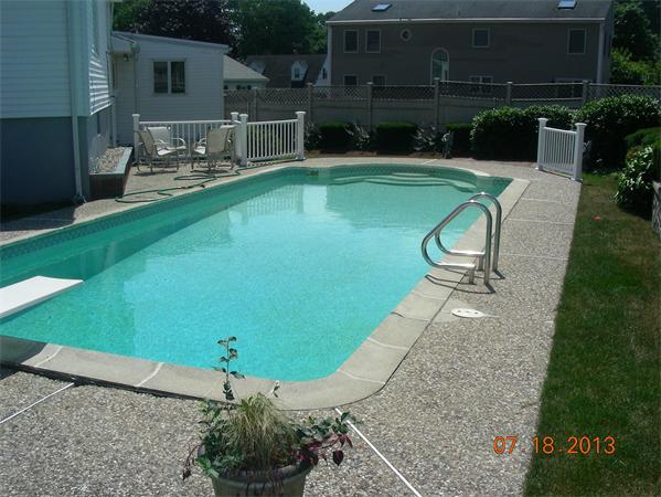 4 Standish Road Stoneham, MA 02180 - Photo 4 of 18 Gallery Image 4