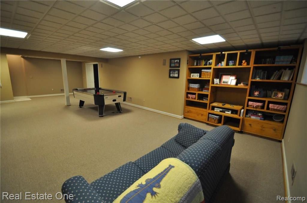 6360 Peach Tree Court Rochester Hills, MI 48306 - Photo 36 of 55