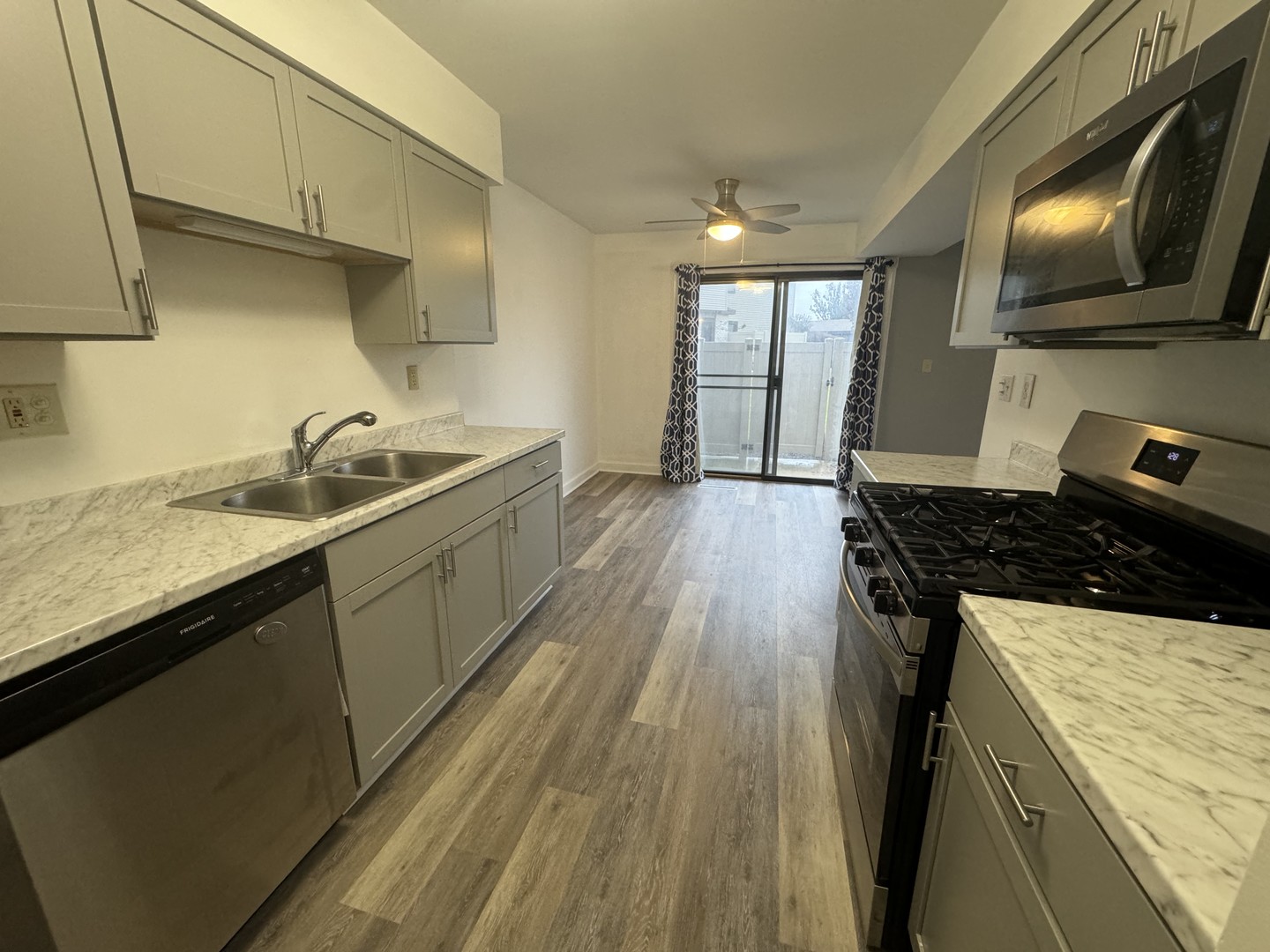 268 Circlegate Road, Unit 268 New Lenox, IL 60451 - Photo 8 of 20