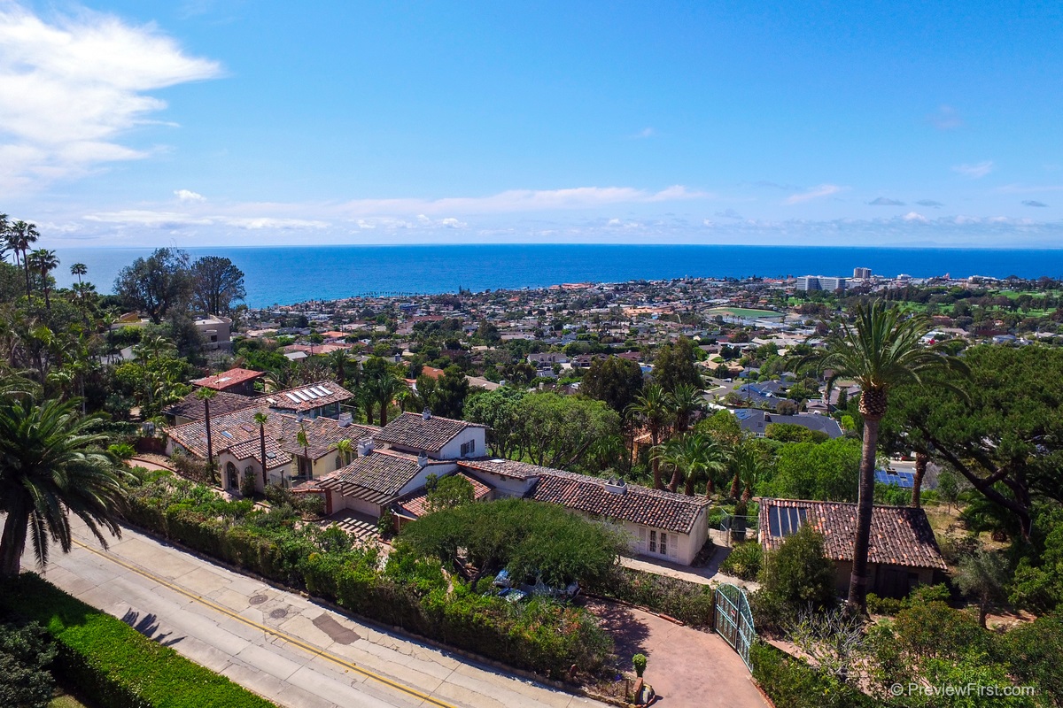 1120 Muirlands Drive La Jolla, CA 92037 - Photo 3 of 13