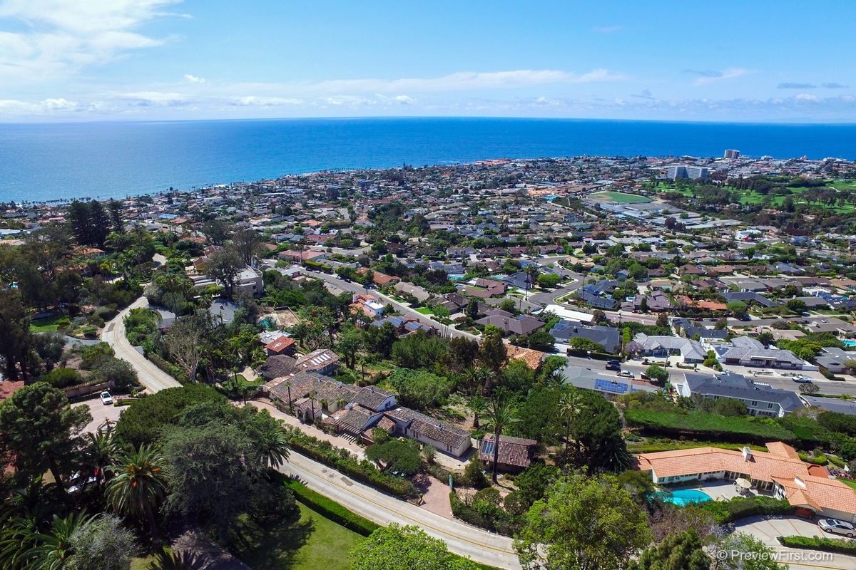 1120 Muirlands Drive La Jolla, CA 92037 - Photo 4 of 13