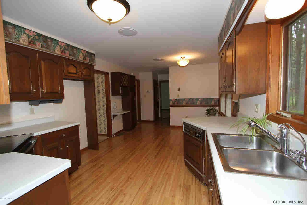 8 Triphammer Road Queensbury, NY 12804 - Photo 20 of 40 Photo 20