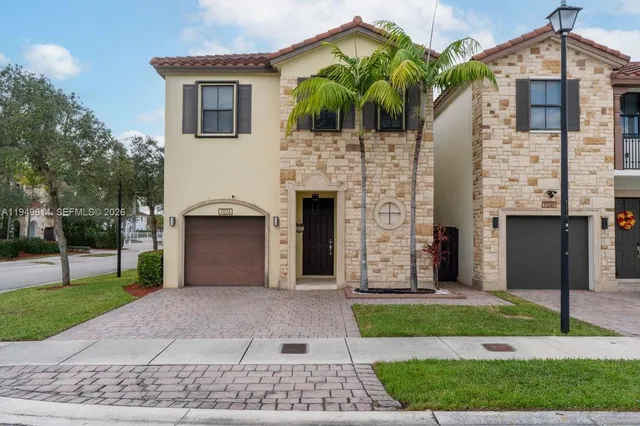 $845,000 | 7026 Northwest 103rd Place, Doral, FL 33178