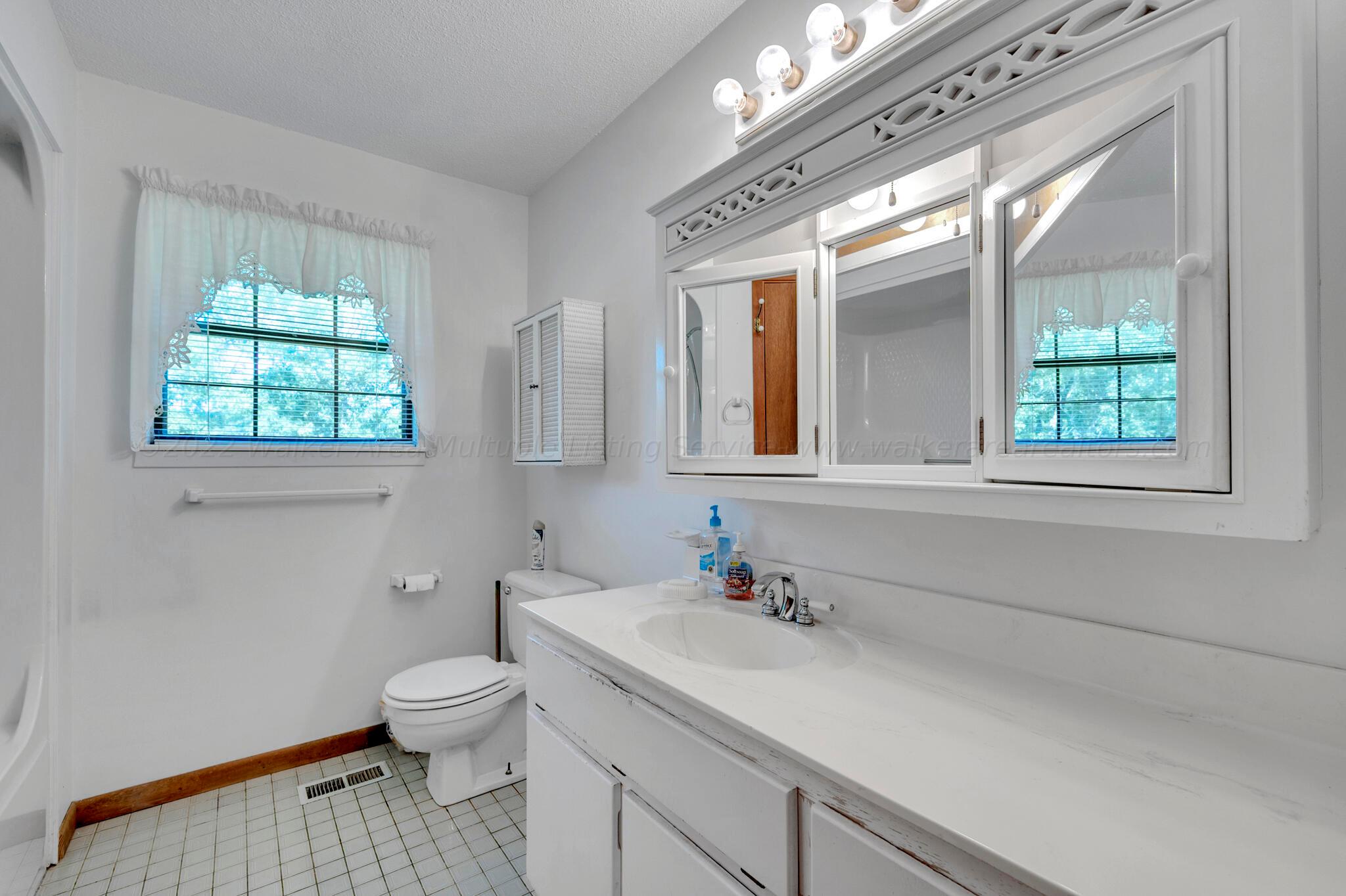 1093 Johnsey Bridge Road Jasper, AL 35503 - Photo 18 of 30 Gallery Image 18