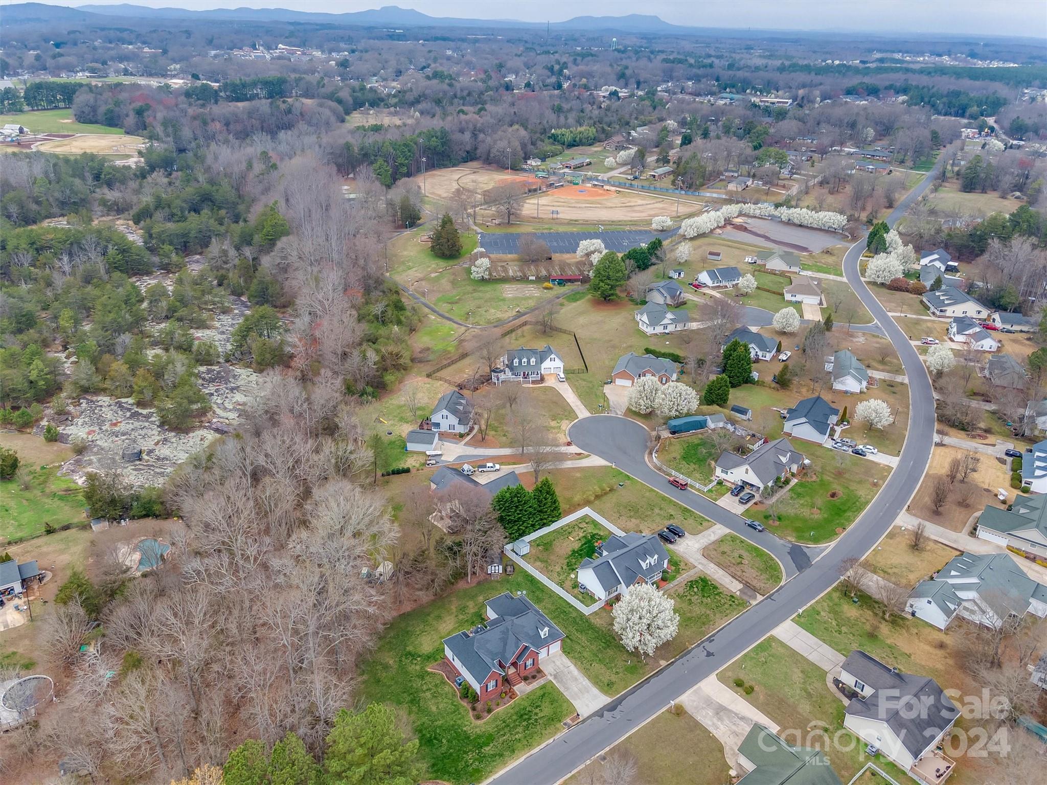 348 Quinn Road Clover, SC 29710 - Photo 37 of 38 Gallery Image 37