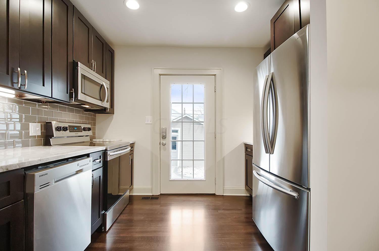 364 East Tulane Road Columbus, OH 43202 - Photo 14 of 32