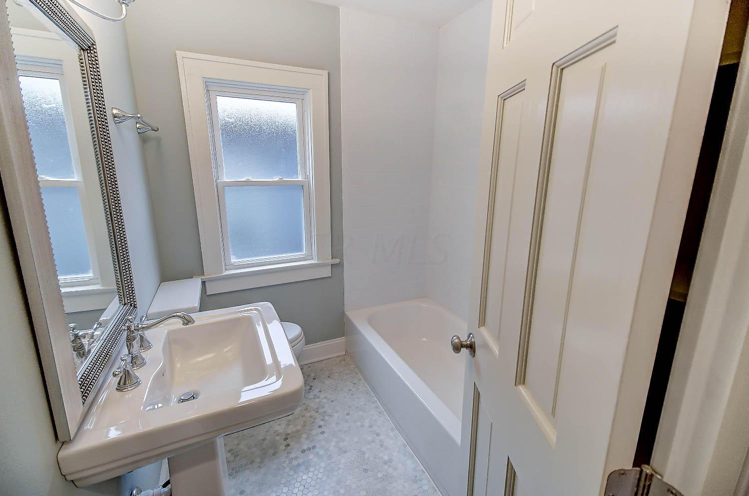 364 East Tulane Road Columbus, OH 43202 - Photo 23 of 32