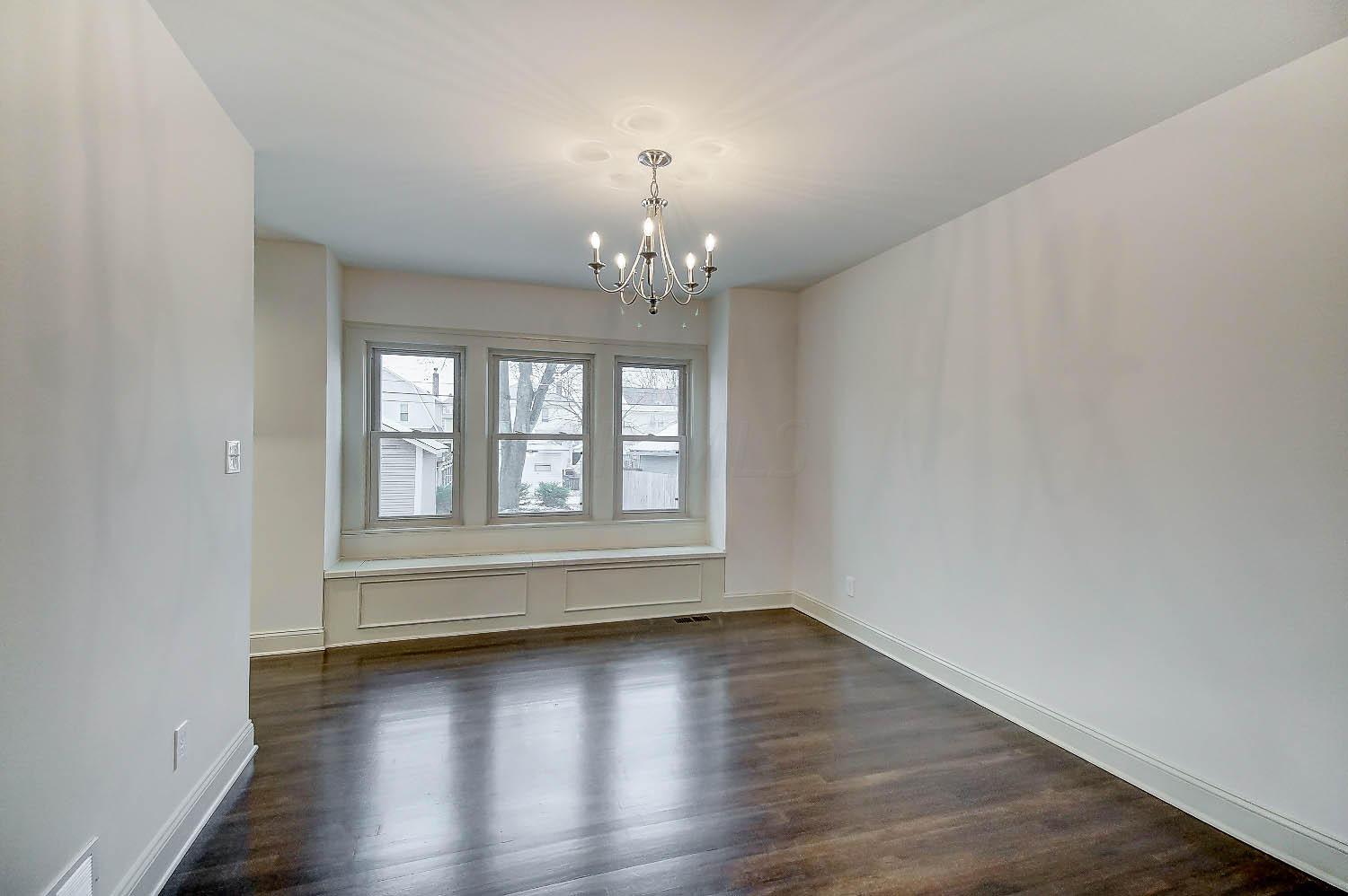 364 East Tulane Road Columbus, OH 43202 - Photo 6 of 32