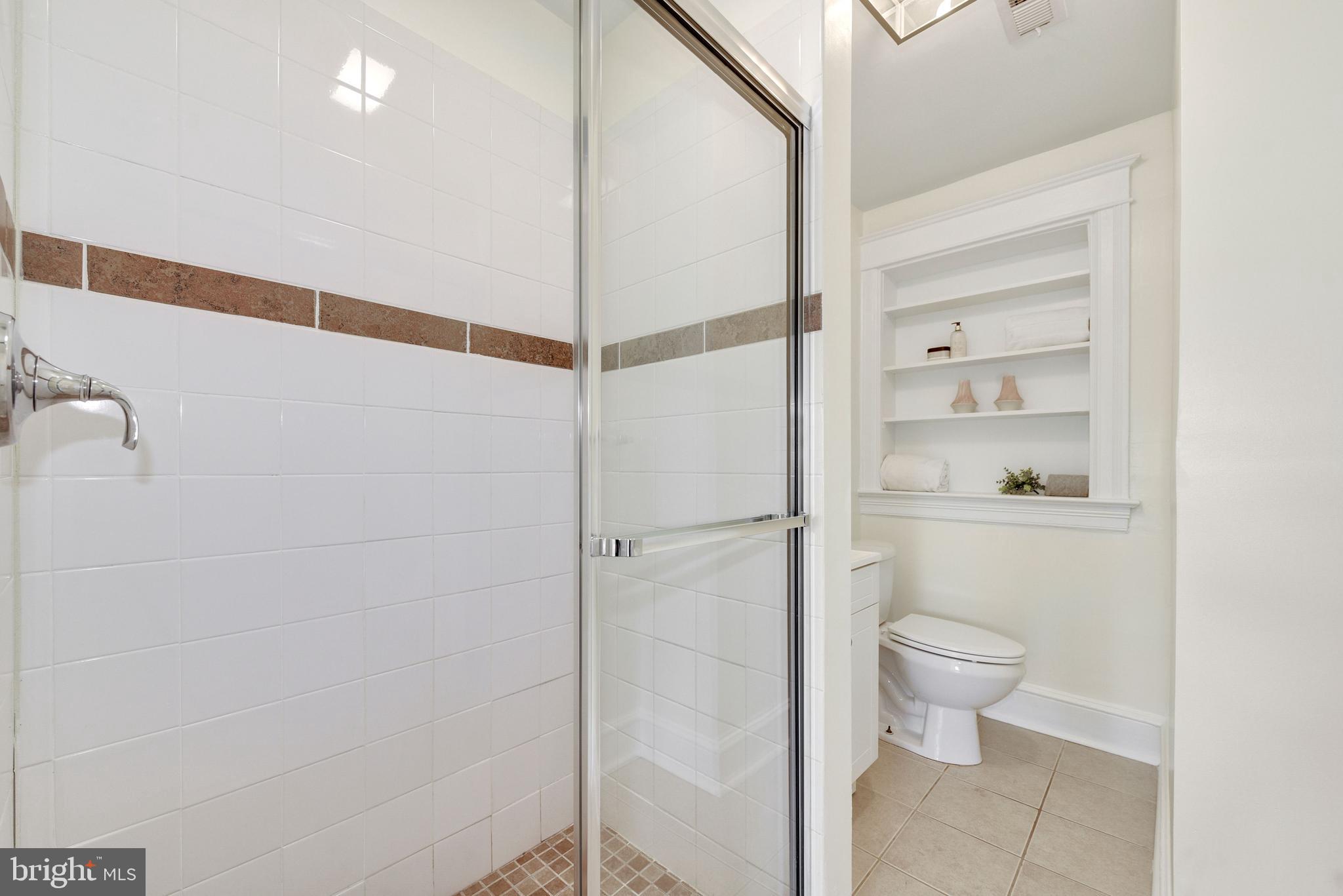 326 Bryant Street Northeast Washington, DC 20002 - Photo 21 of 36 Bathroom