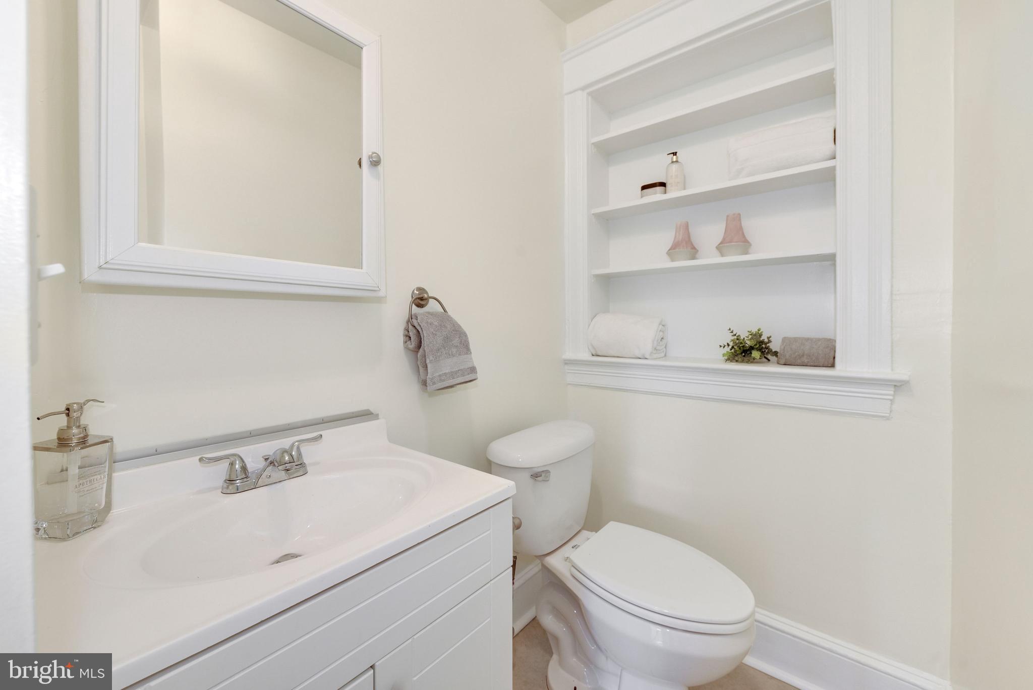 326 Bryant Street Northeast Washington, DC 20002 - Photo 22 of 36 Bathroom