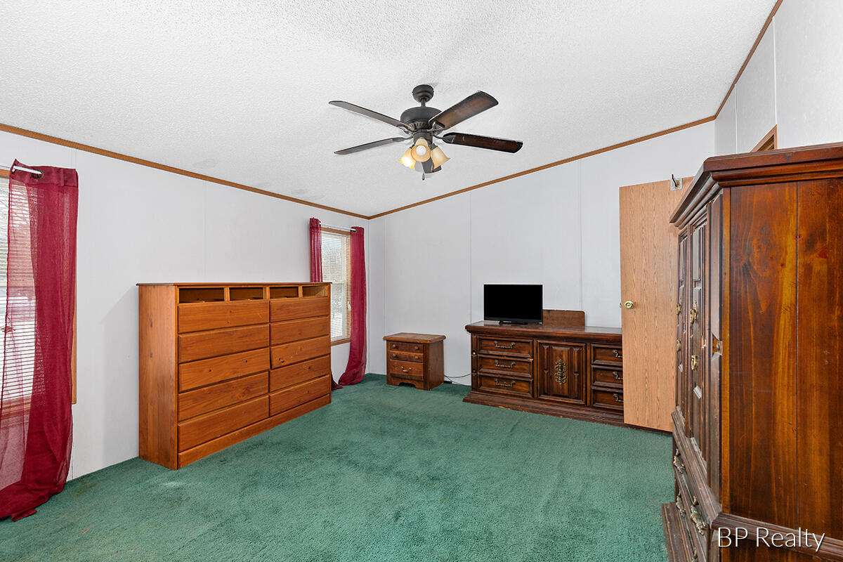 3825 Automobile Road Muskegon, MI 49445 - Photo 15 of 21 IMG_1015