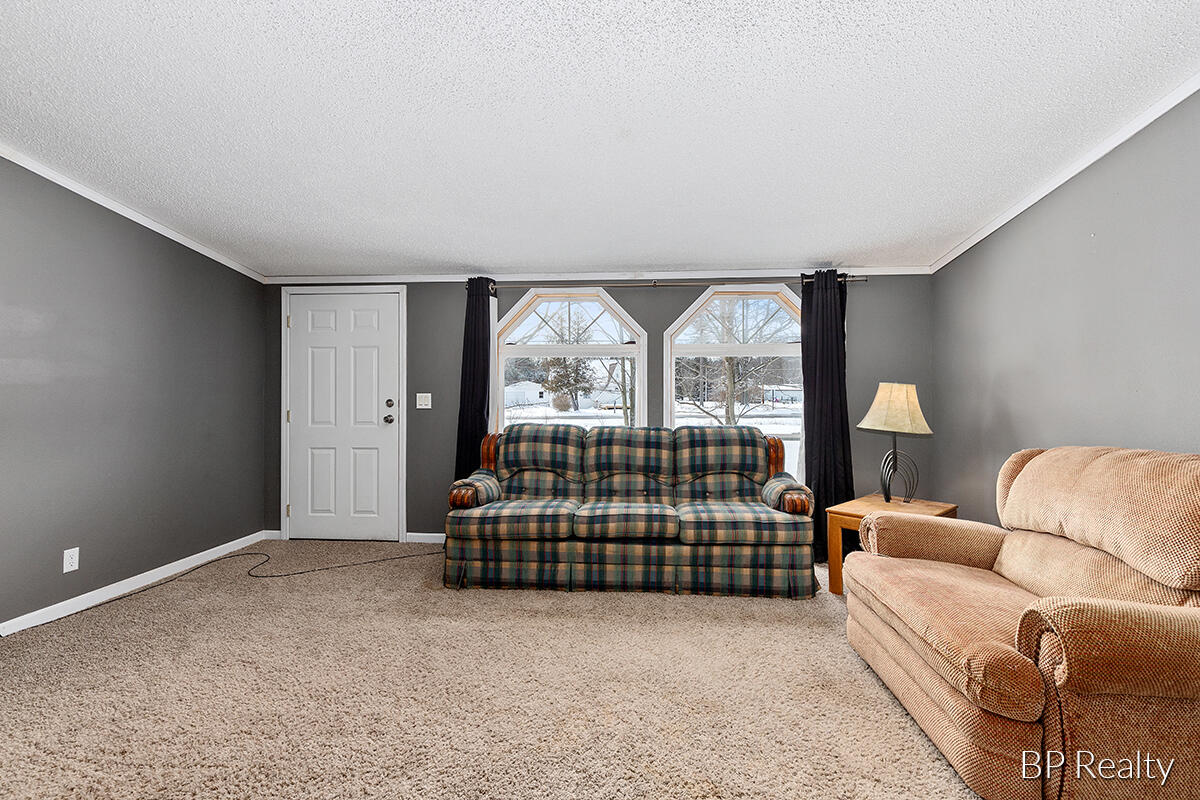 3825 Automobile Road Muskegon, MI 49445 - Photo 5 of 21 IMG_1005