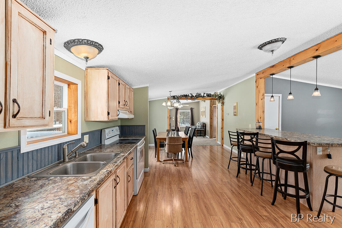 3825 Automobile Road Muskegon, MI 49445 - Photo 10 of 21 IMG_1010