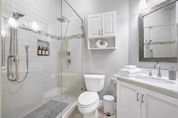 $1,075,000 | 10707 Bramblecrest Drive, Austin, TX 78726