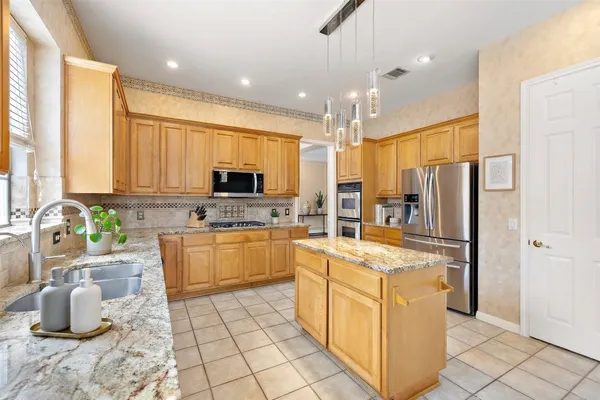 $1,075,000 | 10707 Bramblecrest Drive, Austin, TX 78726