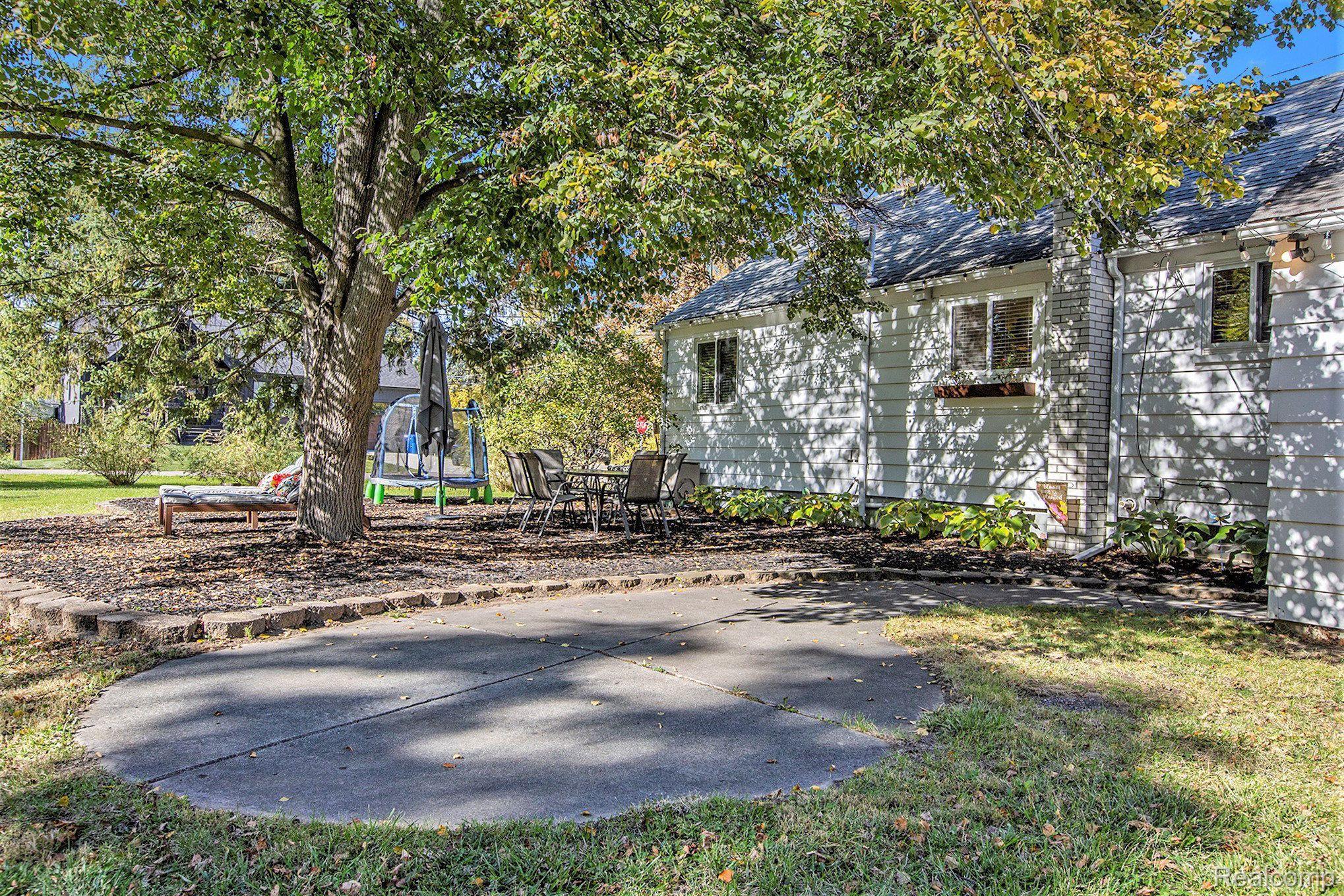 4781 Cass Elizabeth Road Waterford, MI 48327 - Photo 22 of 29 Gallery Image 22