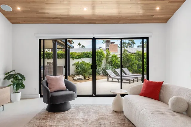 $2,595,000 | 2040 West Chino Drive, Palm Springs, CA 92264