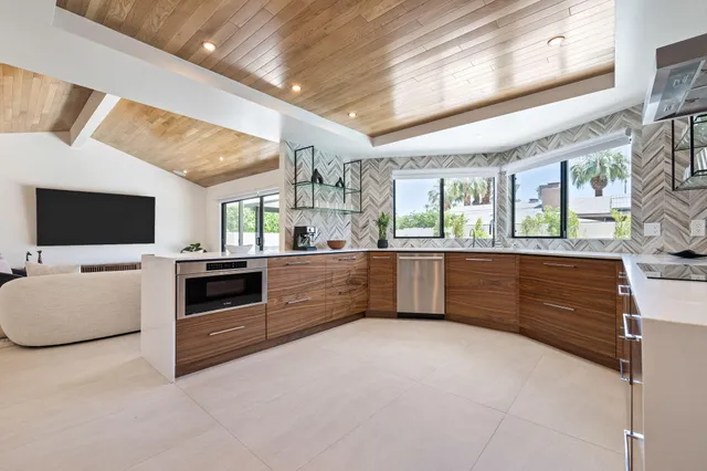 $2,595,000 | 2040 West Chino Drive, Palm Springs, CA 92264
