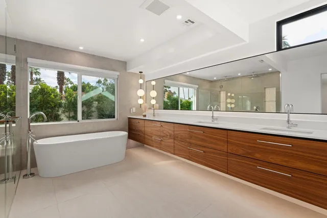 $2,595,000 | 2040 West Chino Drive, Palm Springs, CA 92264