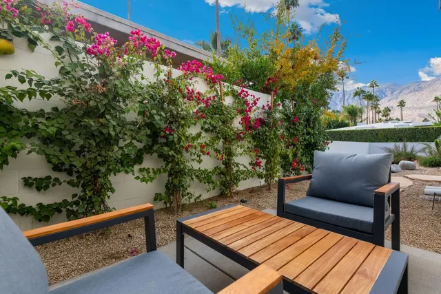 $2,595,000 | 2040 West Chino Drive, Palm Springs, CA 92264
