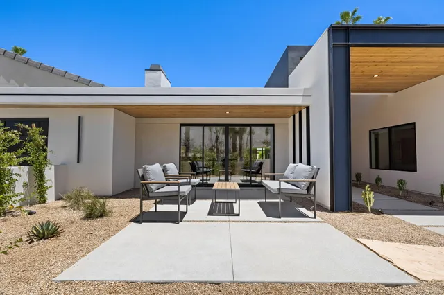 $2,595,000 | 2040 West Chino Drive, Palm Springs, CA 92264