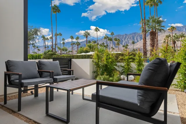 $2,595,000 | 2040 West Chino Drive, Palm Springs, CA 92264