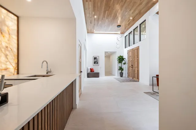 $2,595,000 | 2040 West Chino Drive, Palm Springs, CA 92264