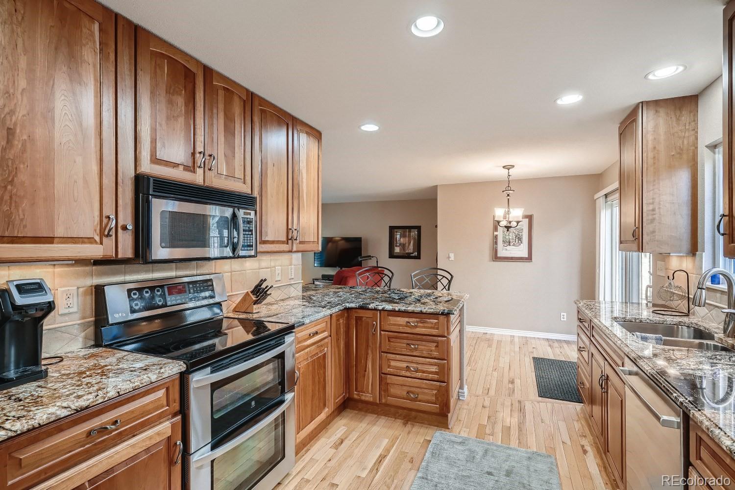 8942 Sunset Ridge Court Highlands Ranch, CO 80126 - Photo 6 of 28 Gallery Image 6