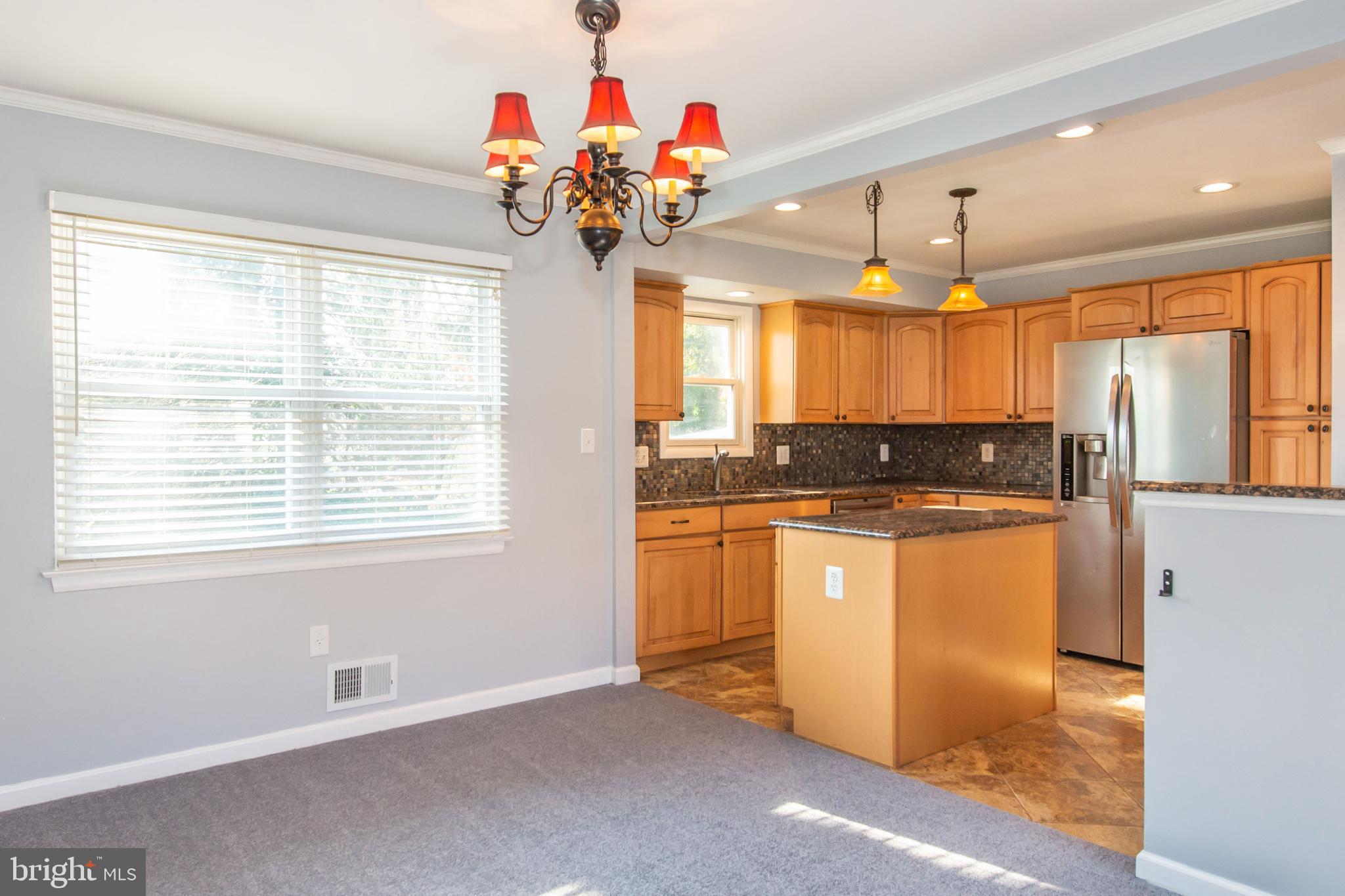 59 Hilton Road Mount Holly, NJ 08060 - Photo 5 of 22 Dining & Kitchen Area