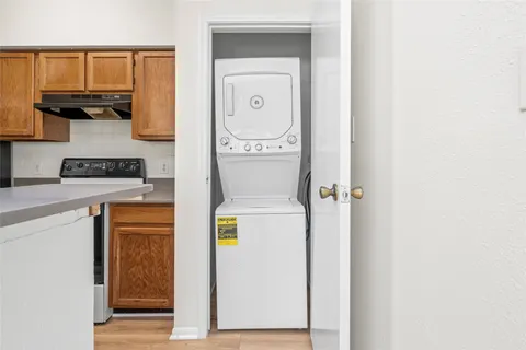 $168,000 | 7575 Cambridge Street, Unit 1201, Houston, TX 77054